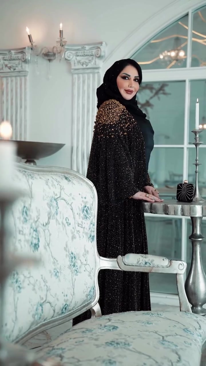 عباية كريستال • تفصيل يدوي • فخامة