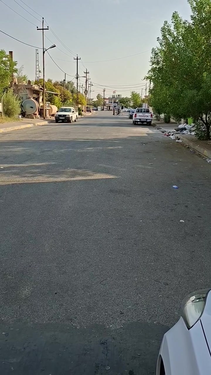 السلام عليكم 
عقار للبيع ٥٤٦ م واجهه ١٨،٢٠م طابو موقع مميز وراقي جدا طريق بغداد خلف عائلتي وبوليفارد قرب مرور البلده وجامع الصادق الأمين على شارع عريض ٣٠م للاستفسار اتصل ***********
