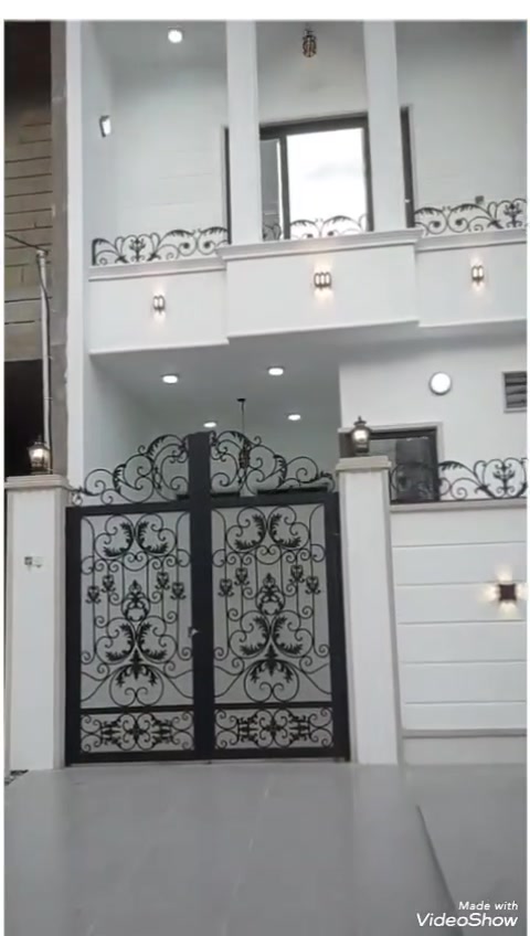 دار للبيع كندي الثانيه 
قرب جامع الدكتور مقبل
 موقع مميز اتجاه قبله

(100م واجهه 5م )
يقع على شارع بعرض 12م خدمات كامله تبليط ماء كهرباء 
سند ملك صرف سكني طابو الزهور تحويل مباشر باسم المشتري 

يتكون الدار من طابقين 4غرف نوم+ بيتونه الدار نظام دكتات وسبالت 

للاستفسار اكثر مراجعة مكتب بر السلامة للعقار مدخل الكندي الثانيه 
للاتصال *********** 
نستقبل جميع عروض البيع و الشراء
