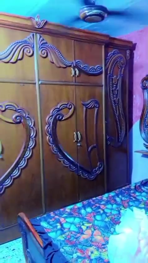 سلام عليكم غرفه عراقيه سعره475 مكاني بغداد مدينه الصدر الكياره وهاذ الرقم ***********

