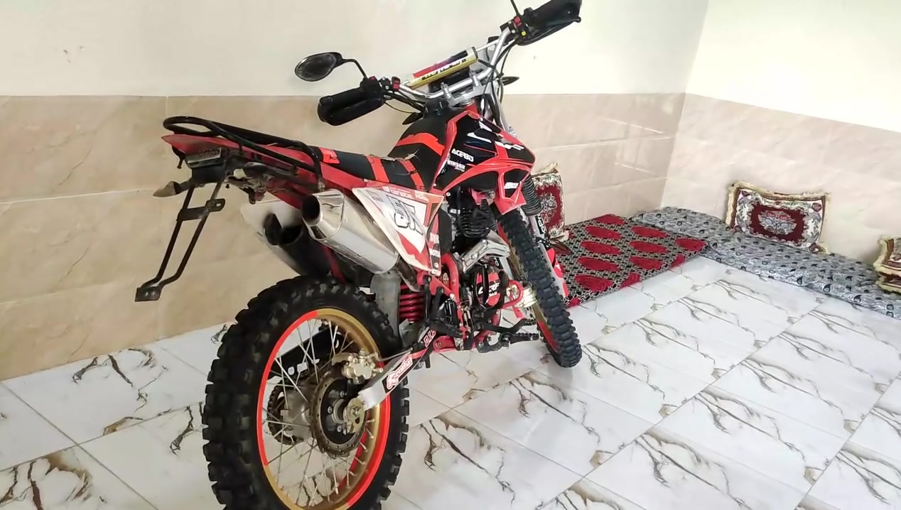 السلام عليكم قفاز كاويار موديل24 وضع شركه ما مضروب اصبانه اطيك شرط شاصي شرط ومحرك شرط كامل اشغل وتطلع كلشي شغال بريكات ورة وجدام دبلات ورة وجدام ك
كامل بس ادير سلف وتطلع متوازي على بيعته سعر875وبيها مجال المو شراي لا ايتعبني ويكسر بي رقمي *********** مكاني حمام عليل قريت منيره
