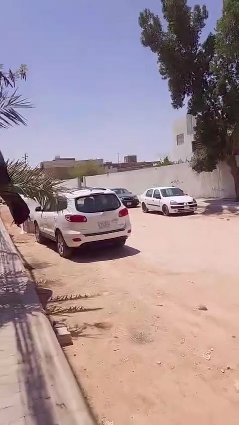 عقار للبيع م ٢٠٠ متر بناء بلوك عكاده نضيف غرفتين صاله ستقبال مطبخ صحيات داخليه خارجيه حديقه شارع 15قرب شارع الكفيل رقم الدار62374 الاستفسار ع *********** 

عقار للبيع م ٢٠٠ متر بناء بلوك عكاده نضيف غرفتين صاله ستقبال مطبخ صحيات داخليه خارجيه حديقه شارع 15قرب شارع الكفيل رقم الدار62374 الاستفسار ع ***********. السعر 145
