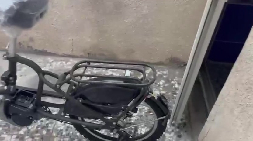 سلام عليكم عندي بايسكل شحن مساعد ياماها ياباني اصلي نضيف كلش ضامي بطاريه ليثيوم شغاله تمشيني خير من الله بس ماتشحن صح وديتهه الواحد مصلح يفتهم كلي بطاريه ما بيهه شي بس محوله بلشاحنه فقط مو مالته مال حاويه جديد كلش سعر 300 تكسي تره شحن مو اي بايسكل والثاني بايسكل رياضي باله اصلي نضيف كلش حجم 28 استخدام قليل شغال جاهز بس كير يرادله واير فقط سعر 120 مكان بغداد الامين ثانيه ***********
