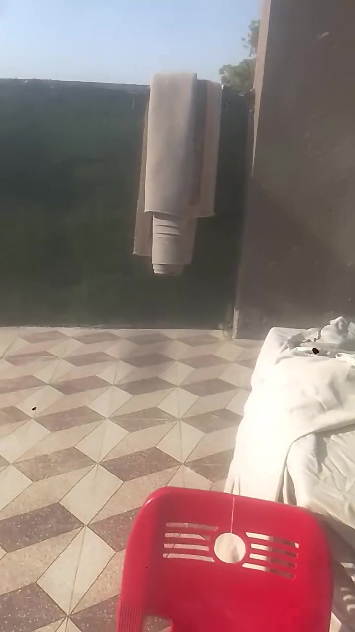 مشتمل للبيع، بأبو غريب مقابل مدرسة ريحانة المصطفى / الاندلس  والملعب واساله الماء، والمدرسة الابتدائية ابن الهيثم / العداله
اخوان القطعه بالسند 225م انباع ضهرها 100م ابو الضهر بنى قبل ما ابنيها احنه كلنا سند واحد، ما باني على حك مالته عايفلنه مترتين، ومن جيت دابني طلعنا مساح باقي مترتين، ضفتها اليه،  بالسند 63م
البناء مالتي من 88 الى 90 متر. الواجهه 6 ونص،  من عده الزراعي كبال البيت، 
يتكون من مدخلين استقبال كبير 5×6
ممر وكعده ومطبخ  مفتوح
حمام تواليت خارجيه
حمام وتواليت بالارضي + منور
طابق الفوك يحتوي على غرفتين نوم مع حمام وتواليت غربي
والطابق الثالث سويت 
غرفه مع حمام وتواليت
وسحطين 
كله بورسيلين درجه اولى بناء 2026، 
السعر 118
الرقم : ***********
الرقم الثاني:  ***********
مشتمل للبيع، بأبو غريب مقابل مدرسة ريحانة المصطفى / الاندلس  والملعب واساله الماء، والمدرسة الابتدائية ابن الهيثم / العداله
