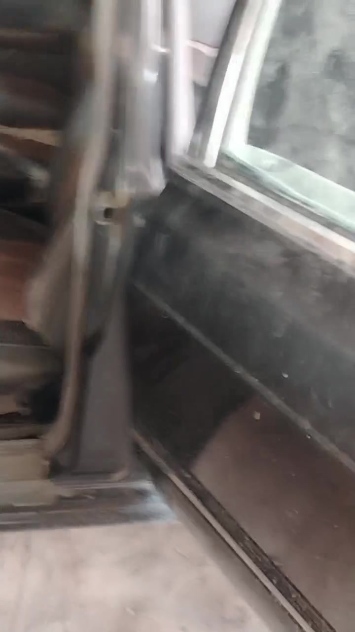 سلام عليكم
مارسدس راسي باب قصير
تفصيخ تفصيخ
بغداد الحسينيه الراشديه تقاطع جريخي قرب جامع الإمام الحسين
***********
***********
