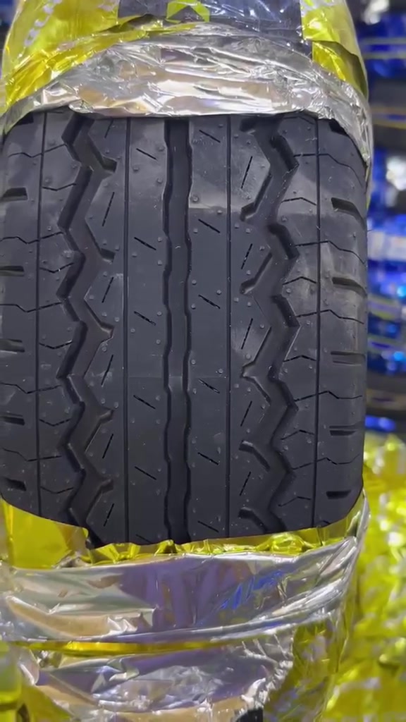 😂🚛 للحمل الثقيل؟ لا تشيل همّه!
تاير 195R14 💪 ماركة بلاك هوك خط ابيض
جودة عالية
واعلى حمل… يگول للوزن: تعال جرّب حظك! 😂🔥
للشغل، للحمل، ولشوارعنا اللي تعرفها زين 😎
195R14 — ثابت وما يخاف من الثگيل
الاسعار مناسبة جدا جملة الجملة 
📍 مجمع الانمار _  الرفاعي _ قرب محطة وقود الرفاعي الحكومية _ مدخل البوابة
📞 *********** — كرار أبو أمير
لا تخلي سيارتك تشتكي… لبّسلها تاير يسندها! 😂🚛

