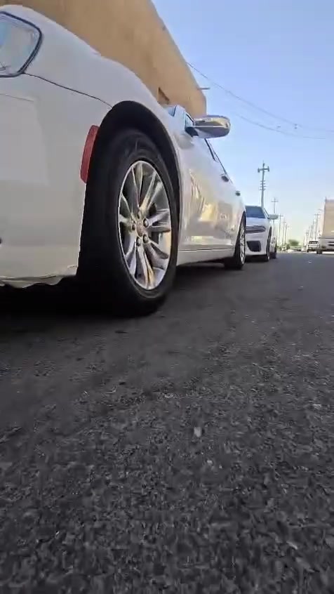 السلام عليكم
للبيع كرايسلر اوباما c300 2016 
كلين تايتل وارد كندي 
مواصفات c معروفه
***********
