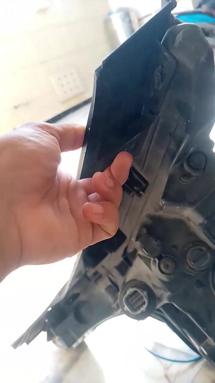 السلام عليكم للبيع مال سياره موديل 24 ***********
