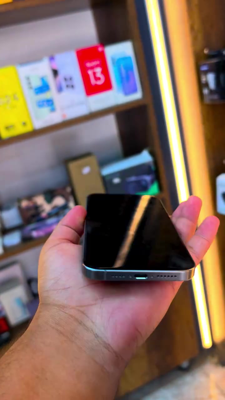 🔥 صيد الفخامة والنظافة! iPhone 15 Pro Max بحالة الوكالة 🔥

لكل من يبحث عن التطور والأداء الخارق مع النظافة العالية، يقدم مركز الرسولي قطعة مميزة جداً من أحدث الوحوش:

📱 iPhone 15 Pro Max
🎨 اللون: تيتانيوم طبيعي (رصاصي) الأنيق والمميز
 💾 الذاكرة الداخلية:** 256GB (مساحة ممتازة للتصوير والتطبيقات)
🔋 نسبة البطارية: 87% أصلية (أداء ممتاز يدوم معك طوال اليوم)
 🌎 النسخة: ماستر شرق أوسط
🔍 النظافة: 99%  (أخو الجديد، نظافة تامة وبدون أي خدش)

📍 العنوان: النعمانية - سوق العرب - مقابل بيت رفيع

📞 للاستفسار والسعر: أرسل رسالة خاصة للصفحة الآن، أو اتصل على:

☎️ *********** | ***********

✨ مركز الرسولي... خيارات متميزة وثقة دائمة ✨
