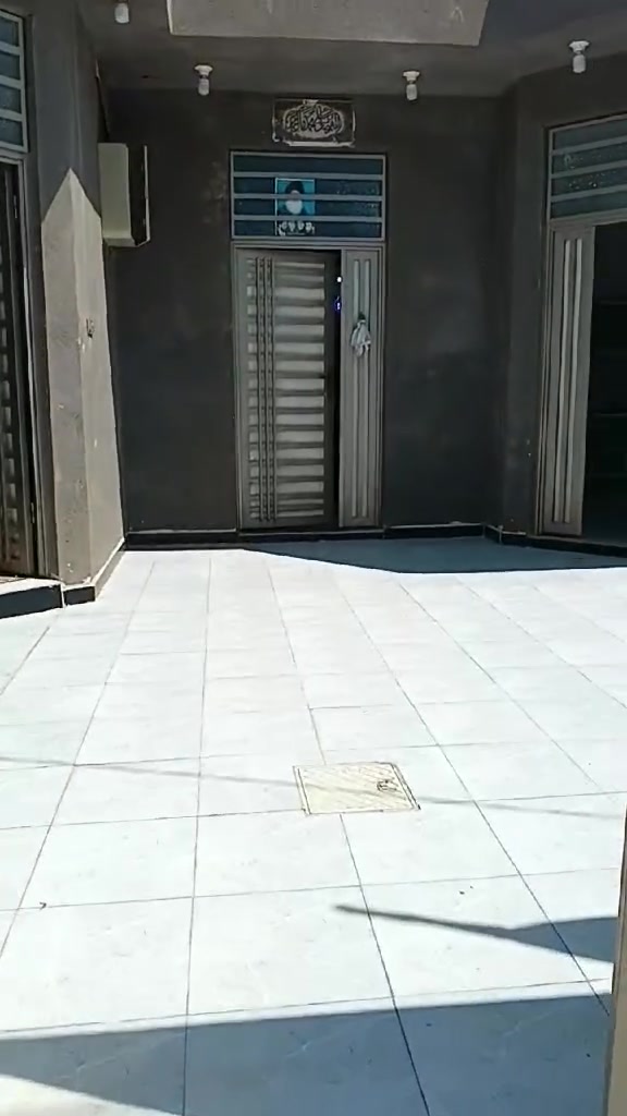 بيت 🏠 منطقه 7نيسان 

مساحه240

غرفتين وصاله وبراني وستقبال

بيت 🏠 درجه اولى

سعر 130 بي مجال يرهم مراوس او بيع

📞 للاستفسار والاتصال

- حجي ستار الظالمي: ***********
- محمد ستار: ***********

📍 عنوان المكتب: سوق القشلة
🏢 مكتب العدالة للعقارات
