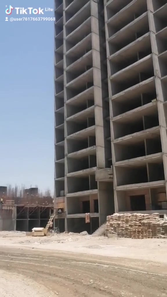 ونج تصعيد مواد من اول طابق وحتاء طابق العشرون وطبيق فرشي وشتايكر في كل محافضات العراق رقم الهاتف ***********
