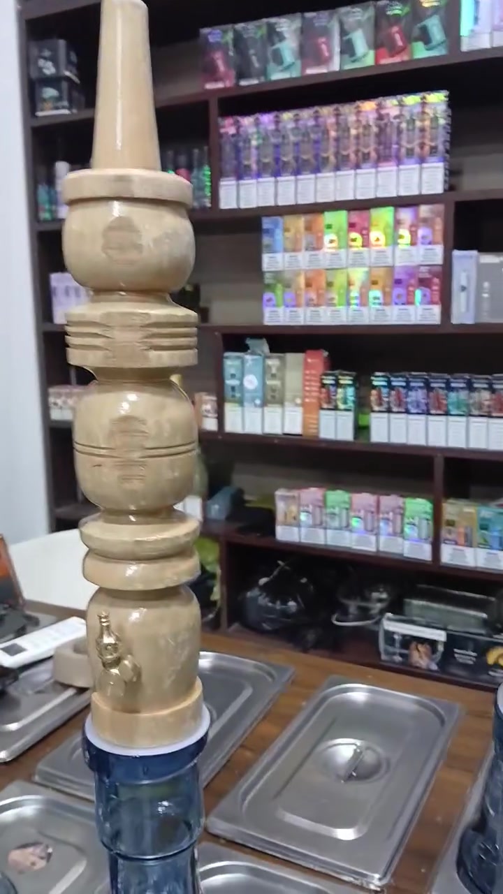 مساء الورود 💐💐
عرض اركيله  من مكتب السيد للاراكيل والمعسلات صاج خشب تنفيس كامله مكمله بسعر ١٧.٧٥٠ دينار عدد القطع ٢٠ قطعه لحك حبيبي
يوجد توصيل لكافه المحافظات 🚚🚚
***********
مقابل البانزنخانه بالقرب من مجمع البارون
