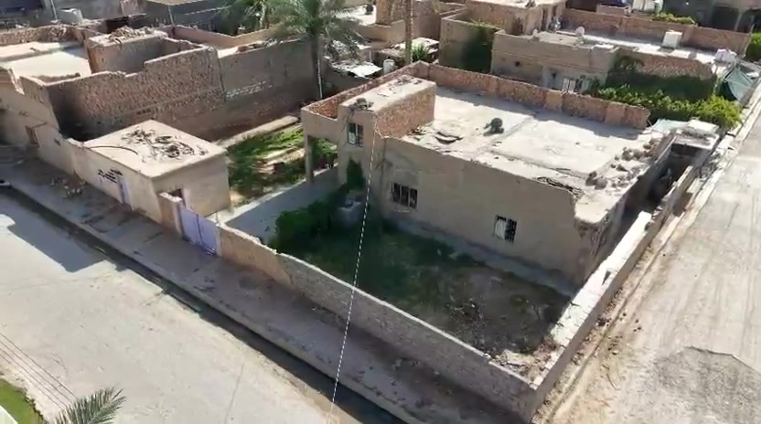 السلام عليكم بيت ركن للبيع المساحه 400 قرب مكتب أحمد رشيد السعر المطلوب 72 بي مجال بصيط ***********. مبايل باقي التفاصيل خاص
