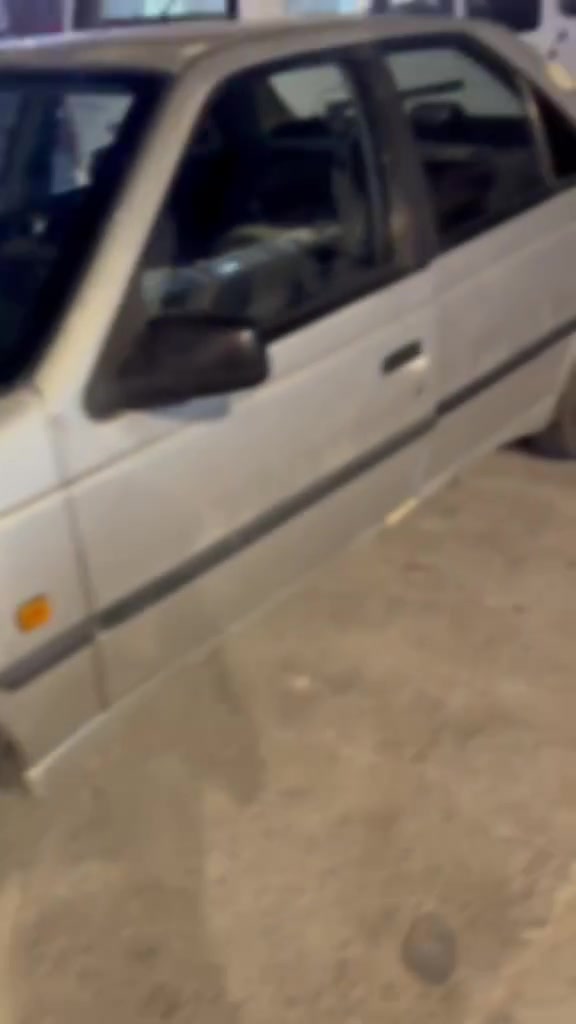 سلام عليكم بيجو روا مكينه وكير وحداديه مكفولات تخم تاير جديد شاصي مكفول قطرت خياسات مابيهه تبريد ثلج دوشمه جديده كهربائيات مكفولات من دعاميه لدعاميه سنتر لوك سياره بسمي شرط تحويل موديل2009سعر23رقمي ***********مكاني بغداد مدينه لصدر
