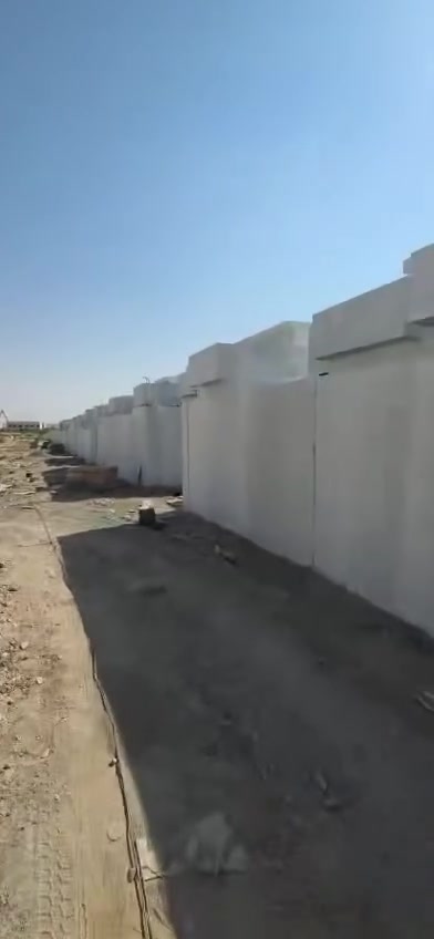 دار طابق واحد ركن بمساحة 245 متر
ظمن قاطع شركة اسوار البرج العاجي 
الدار متكون من 
(غرفتين نوم + هول + استقبال+ مطبخ+صحيات + كراج + حديقة ) 
بناء حديث + خريطة تختلف عن باقي الدور
الدار قيد الانشاء استلام خلال مدة شهر ونص 
مقدمة الدار 52 مليون وبيها مجال 
وباقي 125 مليون عل مصرف بل شهر 548 الف 
للاستفسار اكثر الاتصال على الرقم 
***********+واتساب
