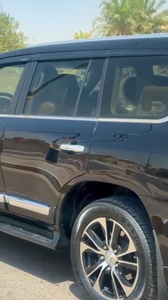 لاندكروز ٢٠١٢
محدث ٢٠٢١ 
محرك ٨ مامفتوح 
حداديه جيده 
سياره مابيها نقص برغي تشغل وتمشي
رقم بغداد دولي بأسم اخويه 
هزه جديده سنويه ٢٠٣١ 
السعر ٢٩٠ 
***********
