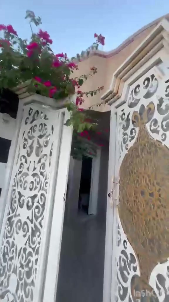 سلام عليكم
منزل للبيع طابقين
الموقع صلاح الدين قضاء بلد جمعية الإمام حي سبع الدجيل قرب التربيه الجديده 
تفاصيل المنزل
جنس عقار ملك طابو صرف
المساحه ٢٠٠ متر
الواجهه ١٠ متر
النزال ٢٠ متر
يحتوي الطابق الأول على
كراج
استقبال
مطبخ
صاله
غرفتين منام
صحيات داخليه وخارجيه
يحتوي الطابق الثاني على
صاله غرفه نوم صحيات
خدمات كهرباء ماء مجاري
للاستفسار الاتصال على الأرقام التاليه
***********
***********
او مراجعة مكتب التمار للعقار الواقع شارع المحطه محلات الحاج عدنان
