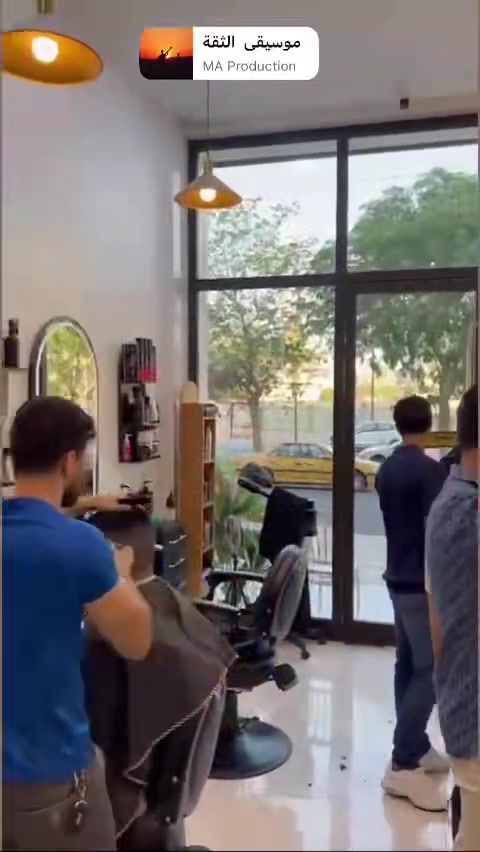 صالون MS بحاجه إلى حلاق بنضام ايجار سعر مميز العنوان اليرموك اربع شوارع مقابل جامع الشواف للاستفسار تواصل ع وتساب ***********
