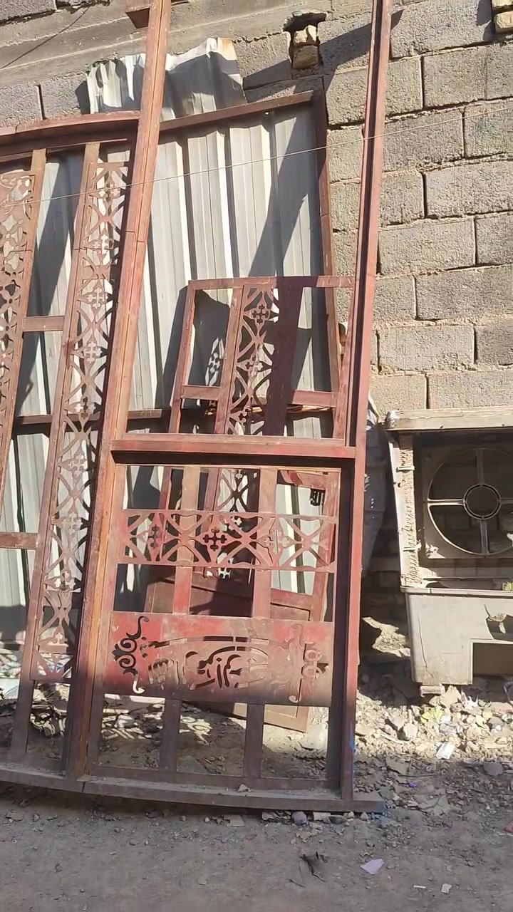 شباك حديد • ثقيل • جاهز
