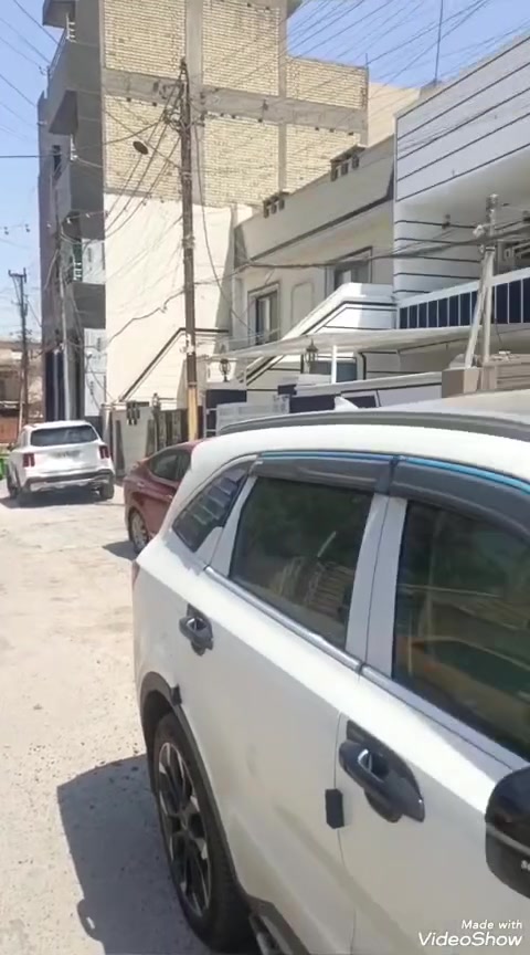 السلام عليكم اخواني اخواتي الأعزاء..
بسبب الوعود الكاذبة والنفوس الضعيفة اعيد النشر..
رجاءا لايراسلني ابو مكتب ولامروجات رجاءا..
دار 🏡 للايجار مساحه 120م طابق ثاني معزول تماماً نظيف جدا.. مطلوب عائلة صغيرة مرتبة
يحتوي على..
✅استقبال كبير
✅صالة جلوس حولي قرب الدرج
✅مطبخ كبير
✅صحيات
✅ غرفة نوم وحدة 
✅بيتونة سطحين امامي وخلفي 
البيت كامل تانكي سخان ماطور..علما ان الدار للايجار فقط 
العنوان.. البلديات شارع المصرف قرب الكنيسة بالطابو..
✅ للاستفسار 📞 متوفر واتساب 🌐وماسنجر 🌐 وخاص وبخدمتكم..***********
