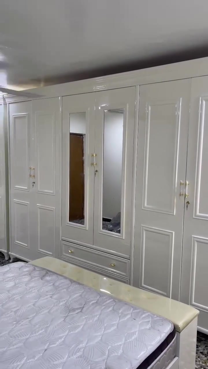 صاج عراقي تصميم كلاسك تركي صبغ عراقي درجه اولئ 5ملم قياس لكنتور 320 × 250 الارتفاع الزويه 110 مع ارتفاع لكنتو والعمك كذالك  السعر مليونين فقط شد ونقل داخل بغداد فقط للحجز والاستفسار ***********
