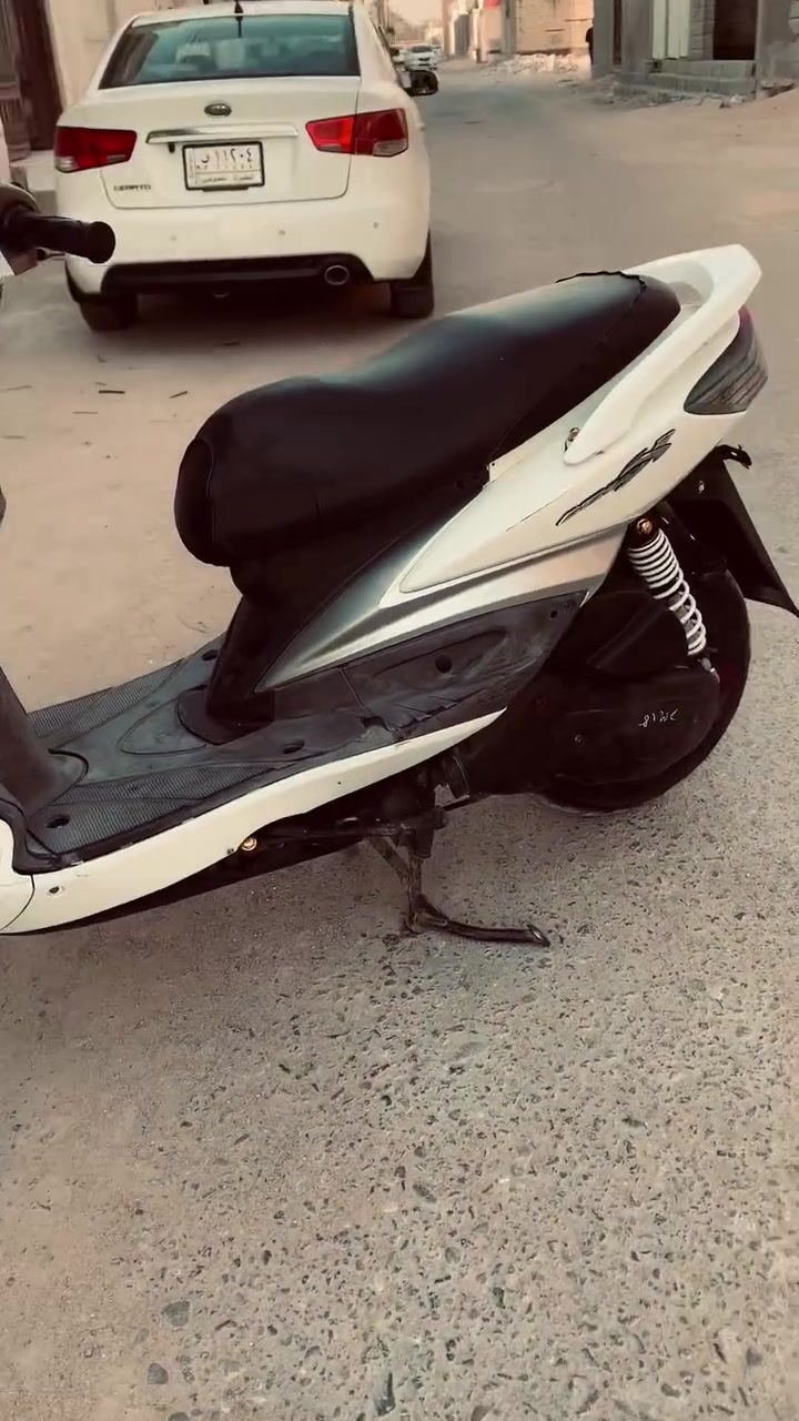سكنس فحل نوزل مديل ٢٠٠٩ دراجة مبدل فقط ولفات دراجة نظافة شوفت عنيك سعرها ٨٠٠وبيه مجال الشراي عنواني جزيرة …***********
