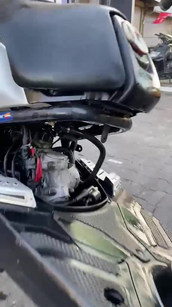 سلام عليكم سكنس جبلي للبيع مكينه بلاديه خرسه جيب فيتر وفحص بيها ستيرن رياضب وجاملغ امامي رياضي غراضها كلها كامله مكاني بغداد مدينه الصدر سعر خاص

رقمي ***********
