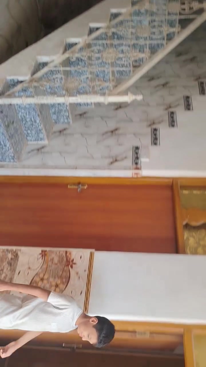بيت للبيع • شارع نفط • مقابل فران زيتون