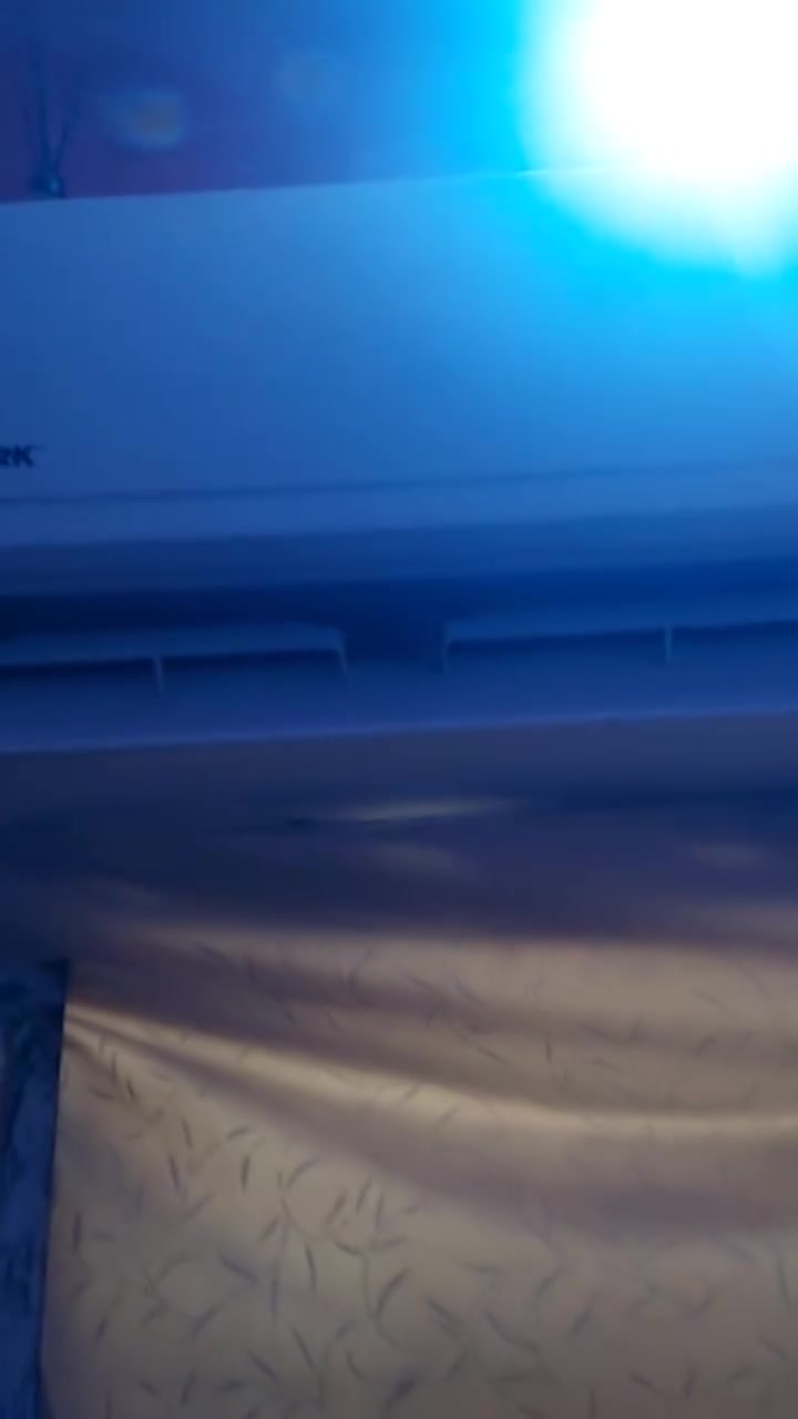***********
