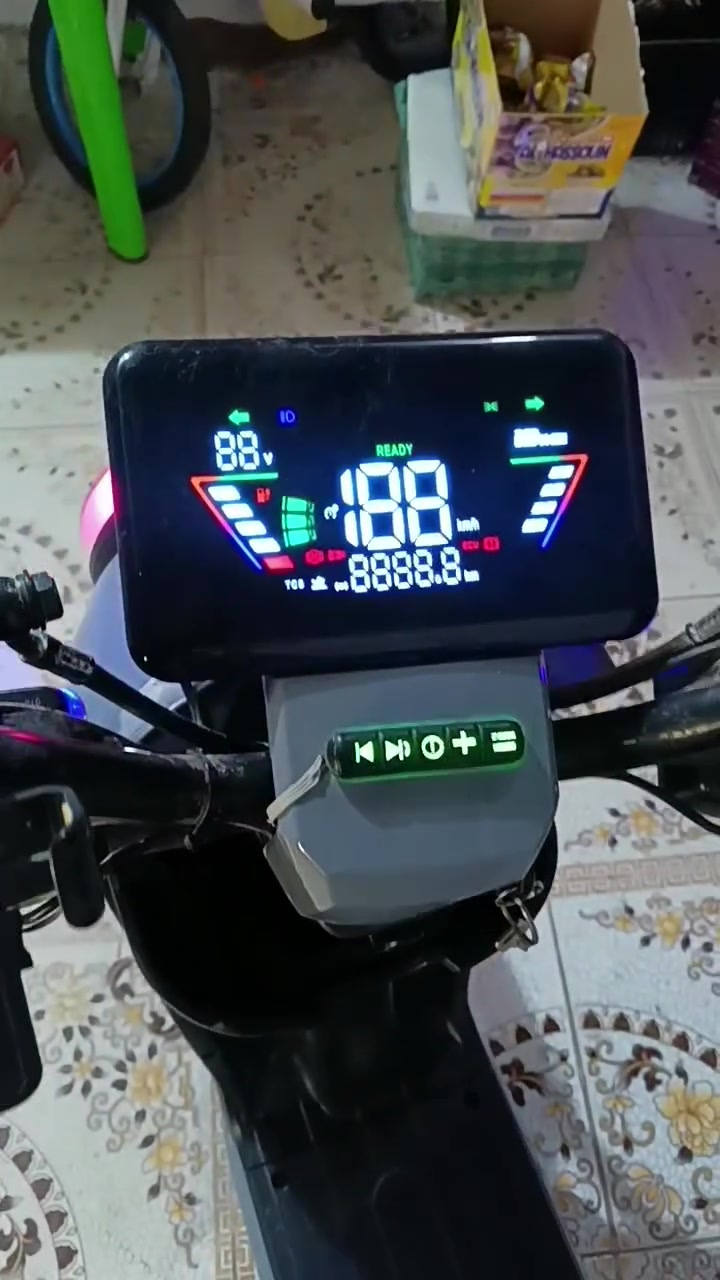 R9 • موديل ٢٦ • بطاريات ٦