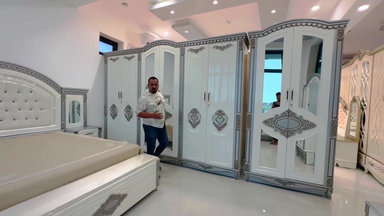 موديل النهرين 

السعر ٣ ملاين و٢٥٠ الف

  الون ابيض وتطعيم رصاصي

نجاره عراقيه ٪؜ ١٠٠ضمن وجبه الدرجه ممتازه ضمن وجبه موديلات الوان  

من انتاج شركه الملكه اللاثاث الرمادي زنكوره طريق القريه العصريه مقابيل محطه الهدى مجاور لمركز شرطة زنگوره 

الكنتور ٦ باب ملحق عرض الكنتور ٣٥٠ سم 

داخل الكنتور صاج طبيعي ٤ ملم

وجه الكنتور١١ ملم cnc   

ظهر جرجوبه شد براغي 

الارضيه الكنتور بلوك صاج ١٨ ملم 

زاويه ملابس ملحق بارتفاع الكنتور 

عرض زاويه ملابس ملحق بارتفاع الكنتور عرض ١٢٥ سم

الكنتور وزاويه ملابس ضلع واحد ٤٧٥ سم

جربايه تصميم فاخر كومديات مفصوله كل كومدي يحتوي على ٢ مجر 

كومديات لوكنز 

مجرات سلايت سكك حديد 

ميز مرايا دبل باب و ٣ مجرات

 تصميم فاخر وحديث لوكنز مرتفع عن الارض 

كل مجرات سلايت  سكك حديد 

جزامه دبل باب رفوف  لوكنز مرتفع عن الارض 

طابويه  جلوس هديه 

خدمه نقل وشد مجانا الى جميع محافظات

 العنوان الانبار الرمادي زنكورهً طريق القريه العصريه مقابيل محطه الهدى مجاور لمركز شرطة 

لحجز والاستفسار 

***********

***********

