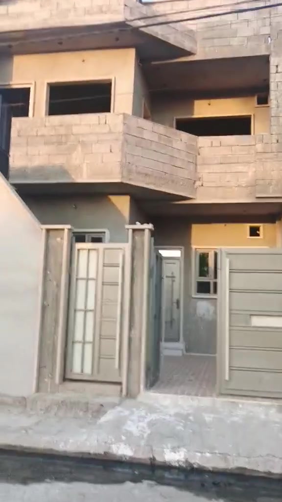 سلام عليكم يوجد لدينه داران البيع بحي السماح الثانيه الأستذا ميه وخمسين متر طابقين وكدامو حديقه التوصل ***********
