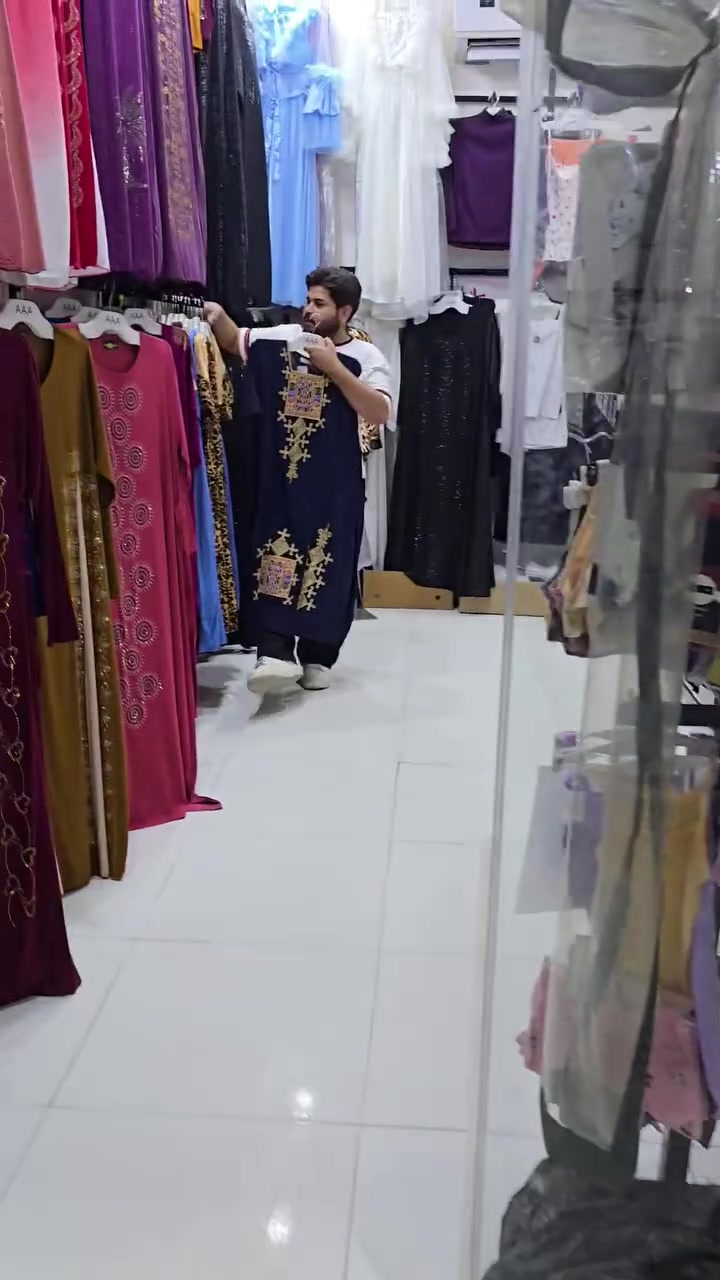 شلحات كشمير درجه اولى قياسات من 2x إلى 5x 
ميسان حي الرساله سوق زبيد داخل مجمع الخاتون 
#بنات #كلبيات_نسائيه #عروس #ميسان_العماره 
#بغداد_بصره_واسط_نجف_كربلاء_سماوه_بابل
