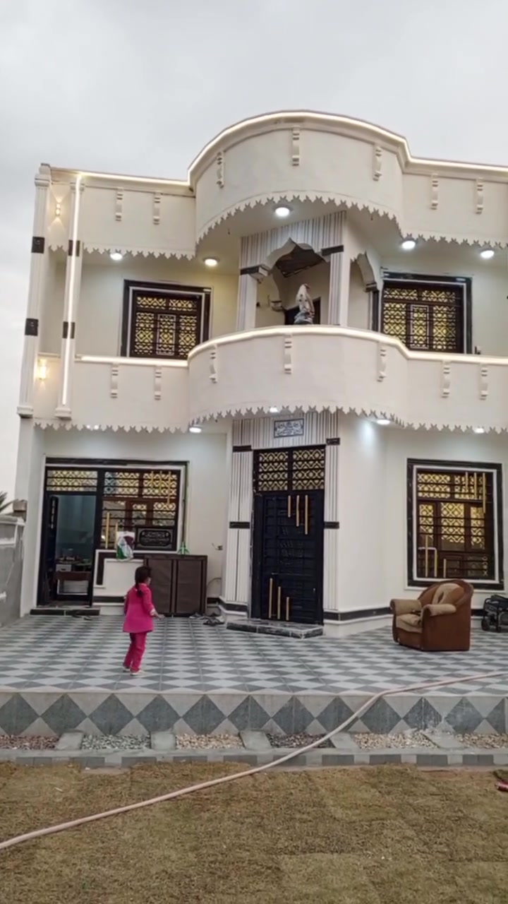 حي المهندسين • ٣٠٠م • قسط مقدم ٤٠