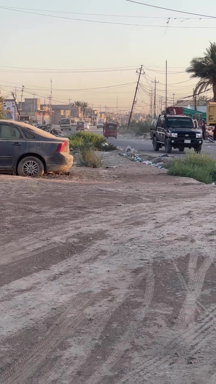 السلام عليكم 
بسعر مناسب جدااا
قطعة ارض 200 متر 
الجبهة 10 النزال 20 
الموقع سبع قصور بداية الشارع الرابط بين سبع قصور والاوسمة قرب السادة الطوال 
عقد زراعي مكاتبة مع صاحب الارض 
السعر 8 ملايين ***********
