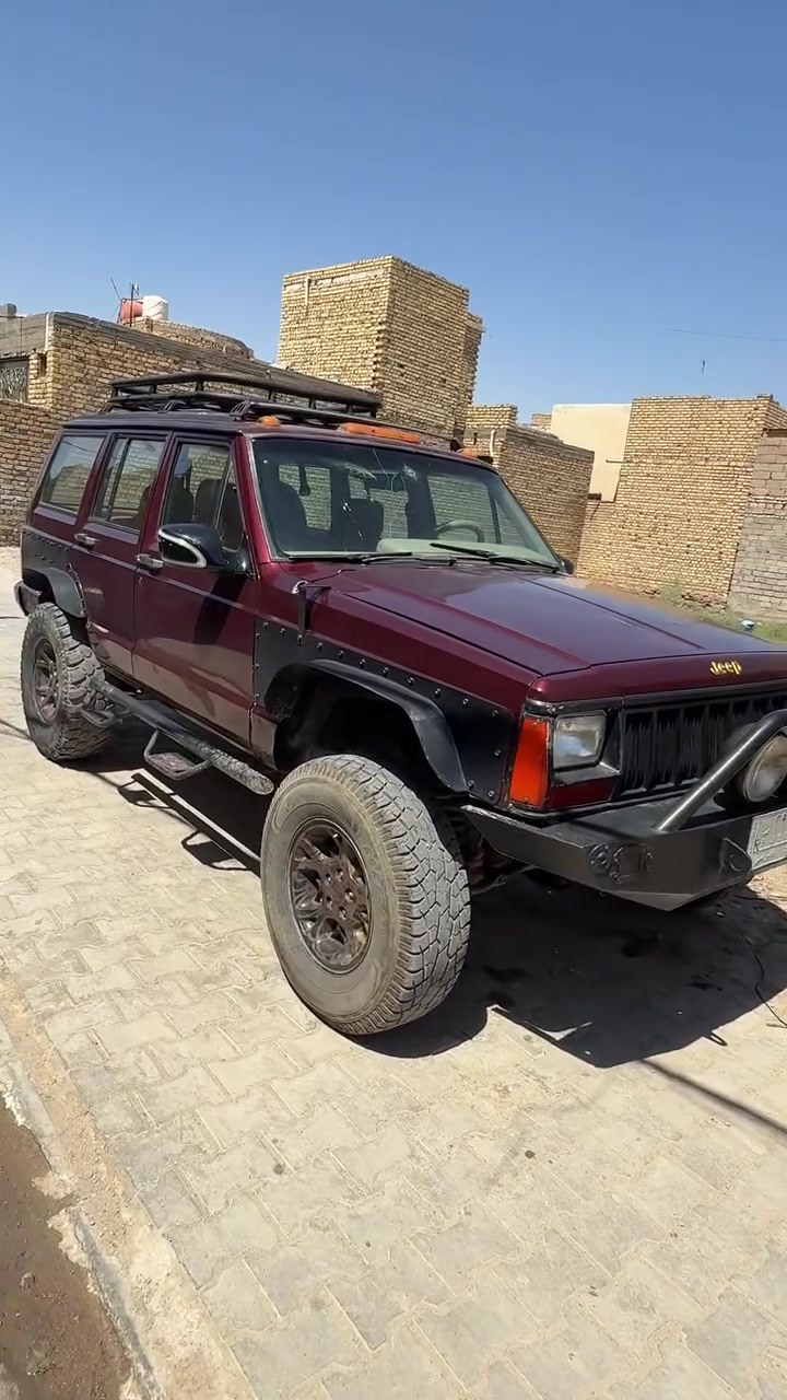 جيب شيروكي شخاطه موديل 1992 رقم بغداد مشروع وطني سياره جاهرة كير محرك شرط حداديه جديده كهربائيات كلها شغاله تم ادامه السياره بالكامل السعر 52 السيارة موجوده بالسماوه القشله ترهم السياره بيع او مراوس بسياره احدث 
للاستفسار 
***********
***********
