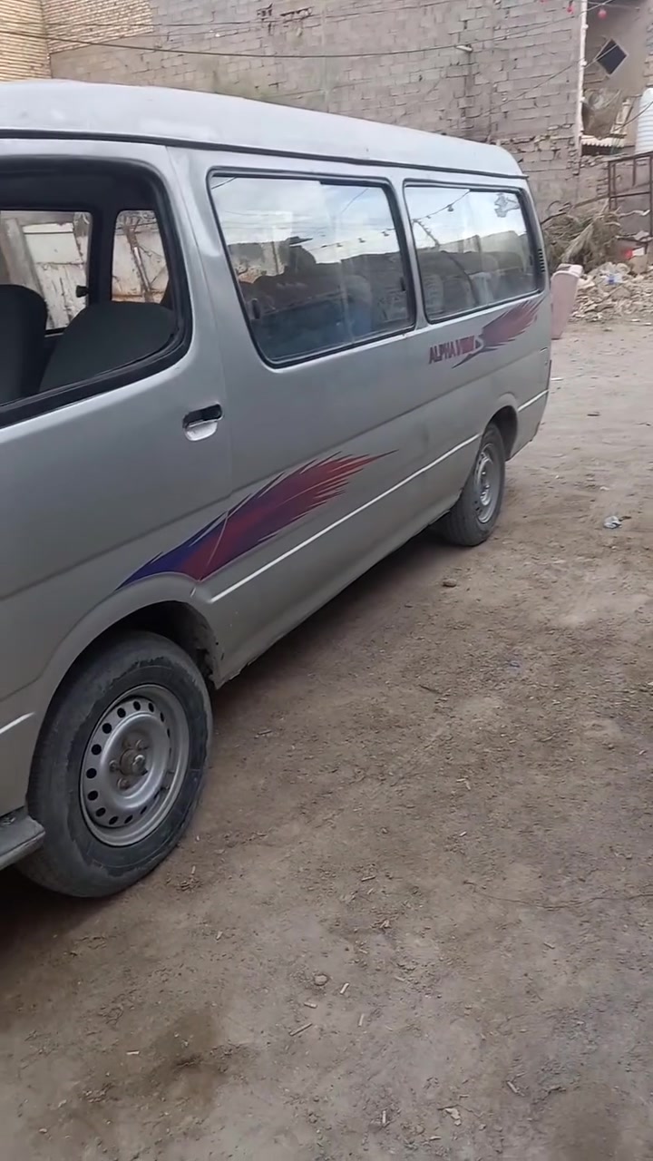 موديل ٢٠١٠ • مكينة نظيفة • راعيها بالمدينه