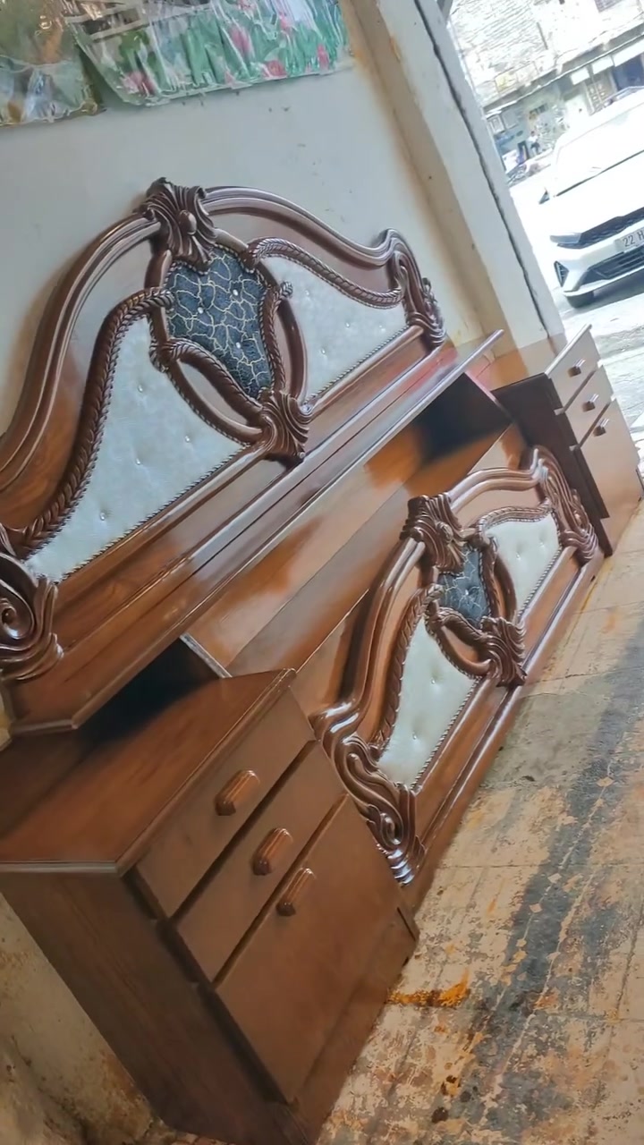 غرفة نوم ٥ أبواب • شغل عراقي ثقيل • نقش سوري