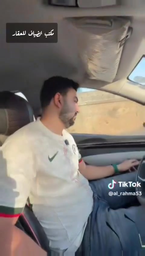 السلام عليكم على بركة الله اليوم جبنالـــكم 🔵⚫قطعها ارض للبيع  مساحته 300م على شارع امبلط 
للأستفسار على الأرقام التالية 📞📞 
ابو مصطفى : ***********
مكتب الضياف للعقار 🌷 لبيع البيوت والأراضي والأيجار ونستقبل عروضكم لدينا من ايجارات بيوت للبيع او ايجار او قطع اراضي او شقق او محلات واهلأ بكم جميعآ 🤍🤍
