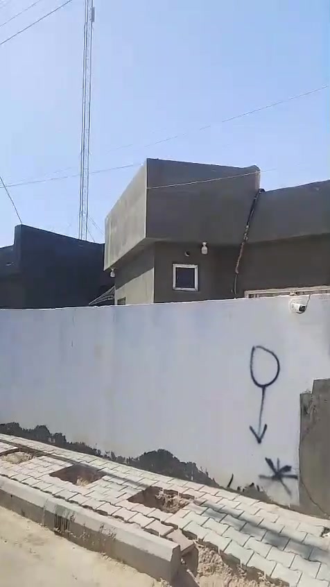 بيت للبيع طابو صرف 
مجمع بوابه المثنئ
مساحه 200متر
بيت مرتب ونضيف 
خدمات كافه تبليط 
تدفع 38 مقدمه لصاحب البيت  والباقي عليك القصاد
باقي للمصرف 116
اقصاد شهري 650
لمصرف العقاري 
وتداور البيت بسمك
اتصال ***********
