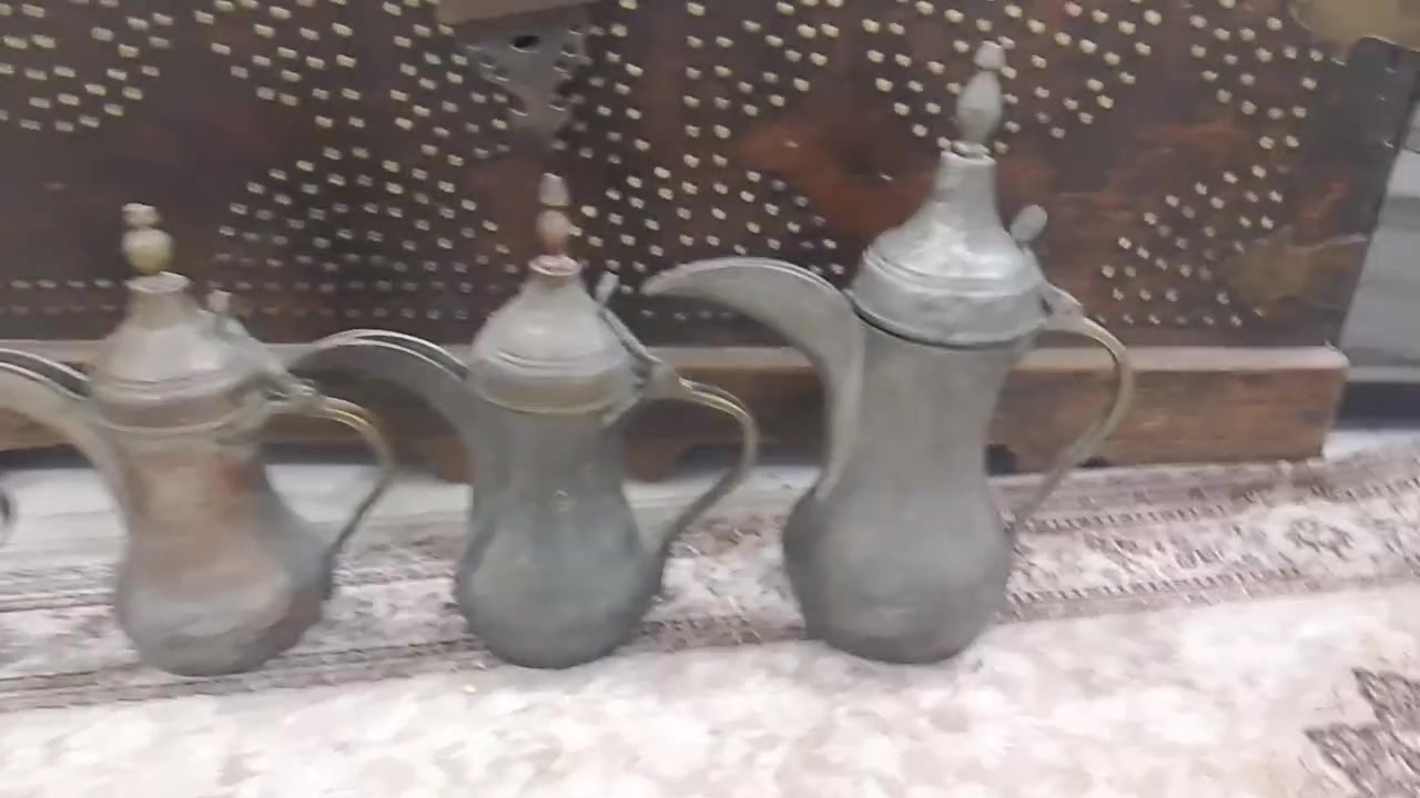 دلال بغدادي • ٥ قطع • ختم سيد مهدي