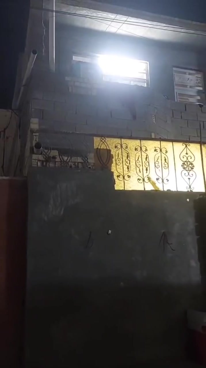 االسلام عليكم بيت قاطين مساحه ٧٠ متر بدايه الحميديه وره السيطره   بناء جديد عالي عل شارع  خدمات كامله ***********
