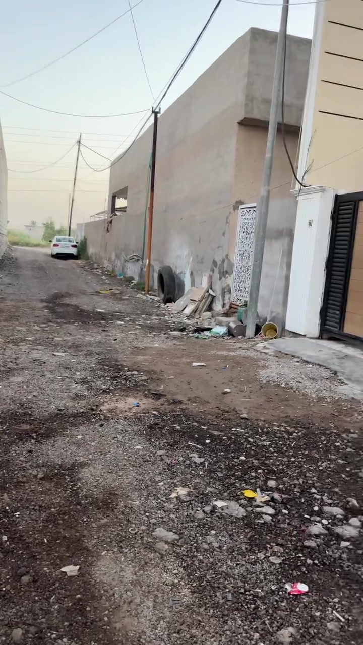 ✅يعلن مكتب الوارث للعقار عن 👇🏻
🏡بيت للبيع المساحة 110 متر

التفاصيل موضحة بالفديو📲

🔹جنس العقار / سند ٢٥ طابو زراعي

🗺️الموقع  / بغداد / الراشدية / بالقرب من البحيره

☎️للاستفسار  الاتصال بالرقم ***********

