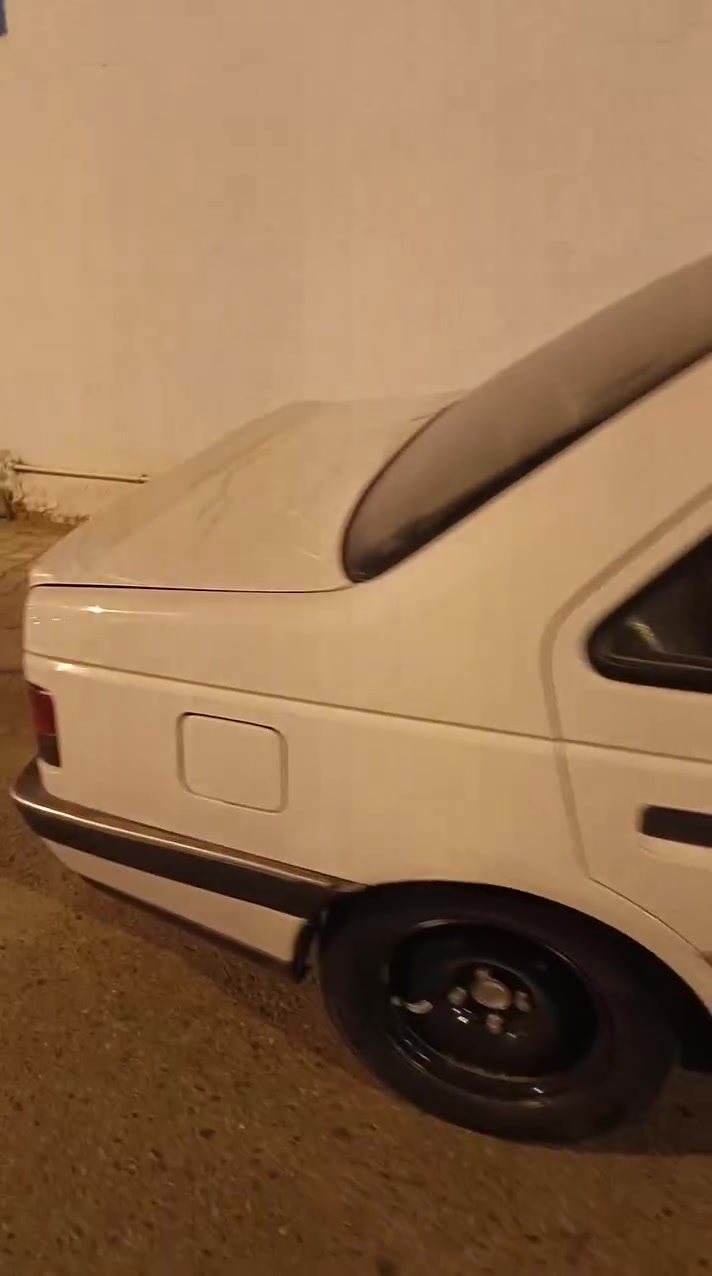 سلام عليكم بيجو 405 للبيع مديل 9 سياره نضيفه ومستعجل البيع
ستفسار***********
