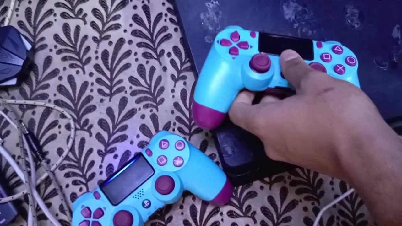 🔥🎮 عرض قوي للبيع — PS4 Slim كامل وياه ملحقاته! 🎮🔥

للبيع PS4 Slim بحالة زينة وشغال بدون مشاكل، جاهز للعب مباشرة 💯

📦 يجي وياه:
🎮 الجهاز PS4 Slim
🎮 3 جوستيك — واحد أصلي + اثنين تجاري
💿 GTA V
💿 Call of Duty: Black Ops III

🔥 يعني كلشي موجود حتى تلعب أنت وربعك مباشرة، خصوصًا ألعاب الـMultiplayer 🎮

✅ الجهاز شغال تمام
✅ 3 جوستيك
✅ لعبتين على أقراص
✅ مناسب للبيت واللعب الجماعي

💰 السعر:[350الف📍 

المكان: [ا البصرة]

📩 للجادين مراسلة خاص، والبيع حسب الاتفاق.