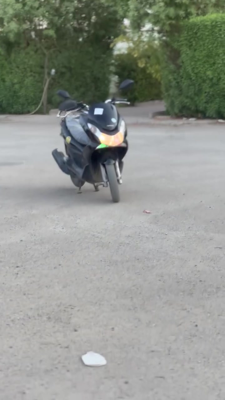 سلام عليكم
pcx حديث للبيع
دراجه صارلهه اقل من شهر نازله من الرمبه 
بعدهه بحالت الوكاللا 
طلاعات
السعر 1550 وبيهه مجال قليل 
مكاني بغداد

***********
