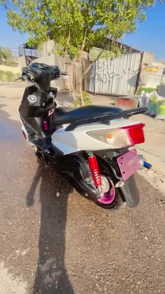 السلام عليكم سكنس فحل  ياباني قبق نفخ استاند حساس طلاعات خطين مكينه بلاديه بيها تزويد خارجي  دراجه جاهزه مابيها نقص دراجه حلوه وجاهزه ونكره الي ميعرف بيهن ليتعبني السعر مليون و 50 وبيها مجال
***********
مكاني بغداد 
السلام عليكم سكنس فحل  ياباني قبق نفخ استاند حساس طلاعات خطين مكينه بلاديه بيها تزويد خارجي  دراجه جاهزه مابيها نقص دراجه حلوه وجاهزه ونكره الي ميعرف بيهن ليتعبني السعر مليون و 50 وبيها مجال
