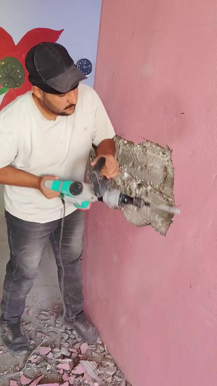 السلام عليكم كادر عمل كافت العمال الحره 
تفليش صحيات +مخزن معا شيل الانقاض 
تفليش وتنضيف الابلوك +تصفيط 
  تفليش بيتونا وستاره وشيل الانقاض
تفليش سيراميك الارضية +شيل الانقاض
تكشير سيراميك+تكشير جص+تكشير لبخ
فتح أبواب وشبابيك
تصفير بيوت +فرش حجر
حفر قواعد الدنك +صب القواعد
صب صحيات ودنك  
تصفير تكعيبات 
صب لاش 
فرش حجر بيوت
تصفيط بلوك فوك الخريطه 
تدخيل جص داخل البيت  
 وهذا رقم الهاتف/*********** والخاص مفتوح
