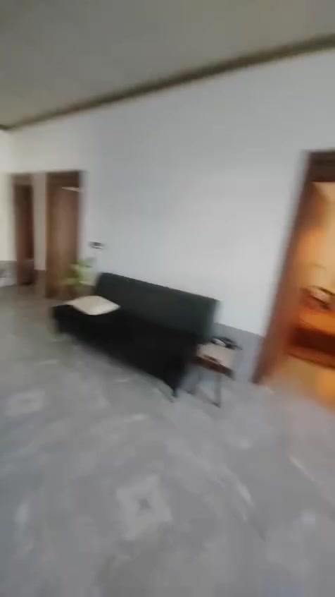 بيت بناء صفر جديد 
٢٤٠ متر صياده مقابل جامع شكر 

السعر ٧٢ مليون فقط 
***********
