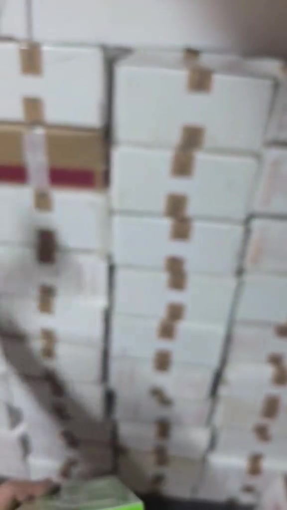 توفر التفاحه الاخضر التكات المصري الأصلي مو الجديد الاماراتي ملاحظه هاذا مصري الجديد كله أماراتي ويبيعو الكم 
لل حجز والأستفسار اتصال على ***********
